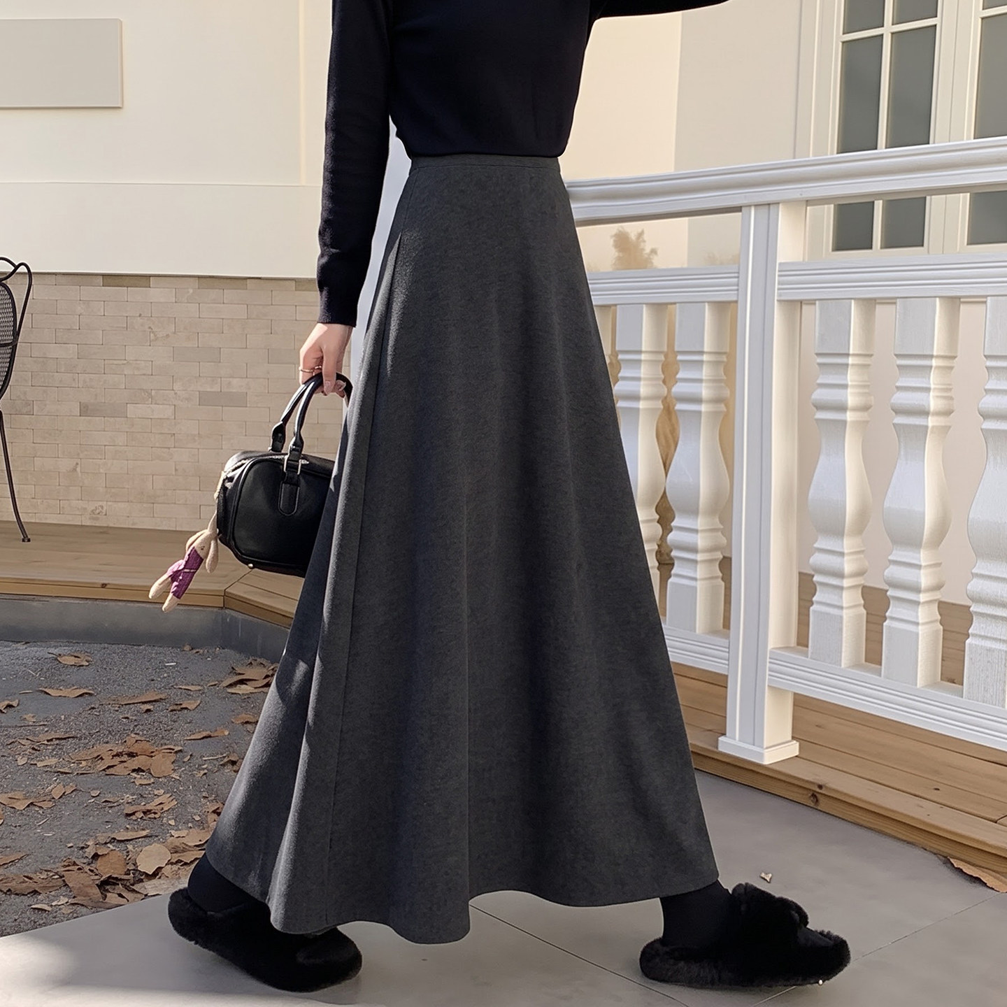 灰色毛呢半身裙秋冬女2026新款垂感高腰伞裙显瘦大摆加厚A字长裙