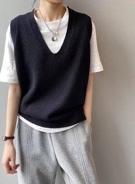 宽松短款V领羊绒马甲坎肩女