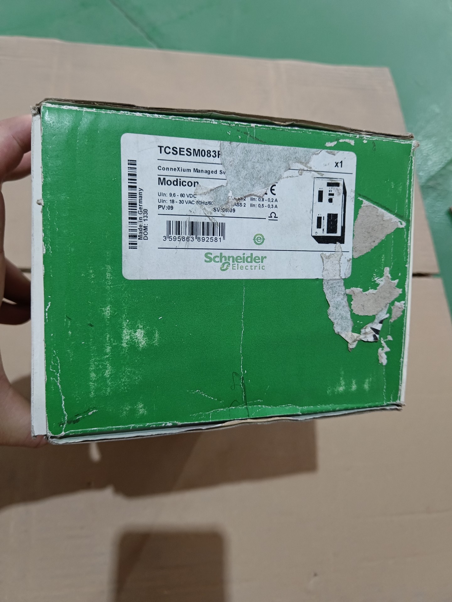 全新施耐德交换机TCSESM083F2CS0全新原装拍前请询价