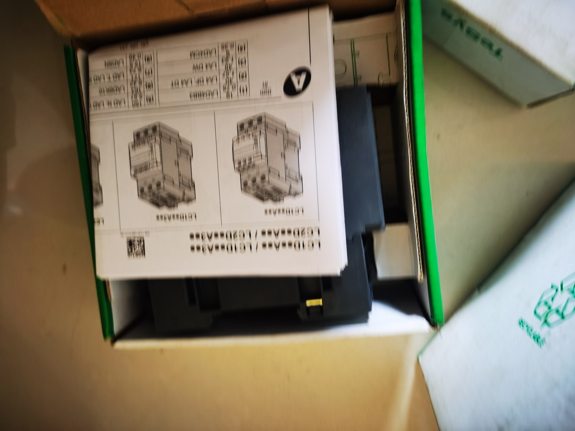 施耐德进口LC1D50AP7交流接触器全新原装拍前请询价