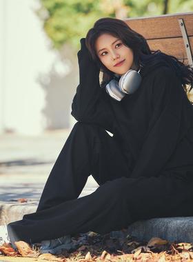 黑色短款连帽卫衣女2026新款韩版宽松慵懒风长袖百搭上衣运动休闲