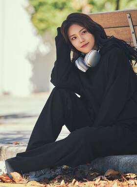 黑色短款连帽卫衣女宽松新款