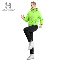 T201 Женский зеленый костюм