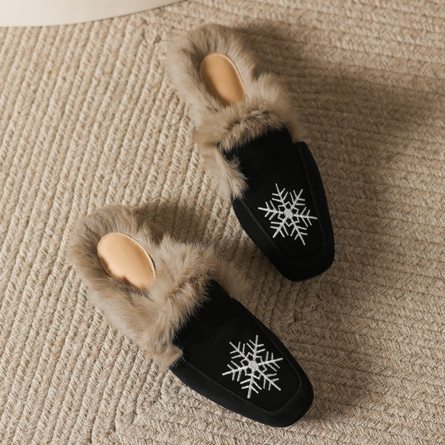 真皮绣花包头舒适平底穆勒鞋女款