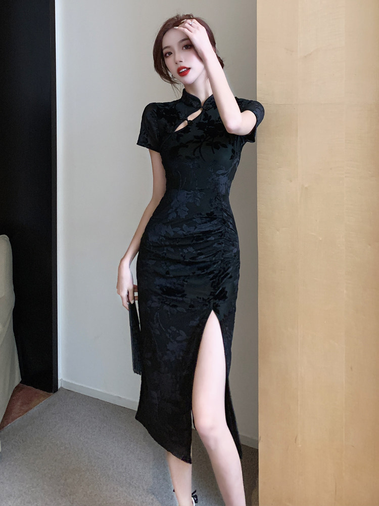 레트로 치파오 하이엔드 메쉬 프린트 개선 버전 중화민국 스타일의 엉덩이를 껴안는 엉덩이를 껴안는 슬릿이 있는 중간 길이 드레스