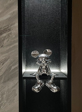 坐姿米奇银色摆件卡通儿童房客厅轻奢高档玄关电视柜桌面家居饰品