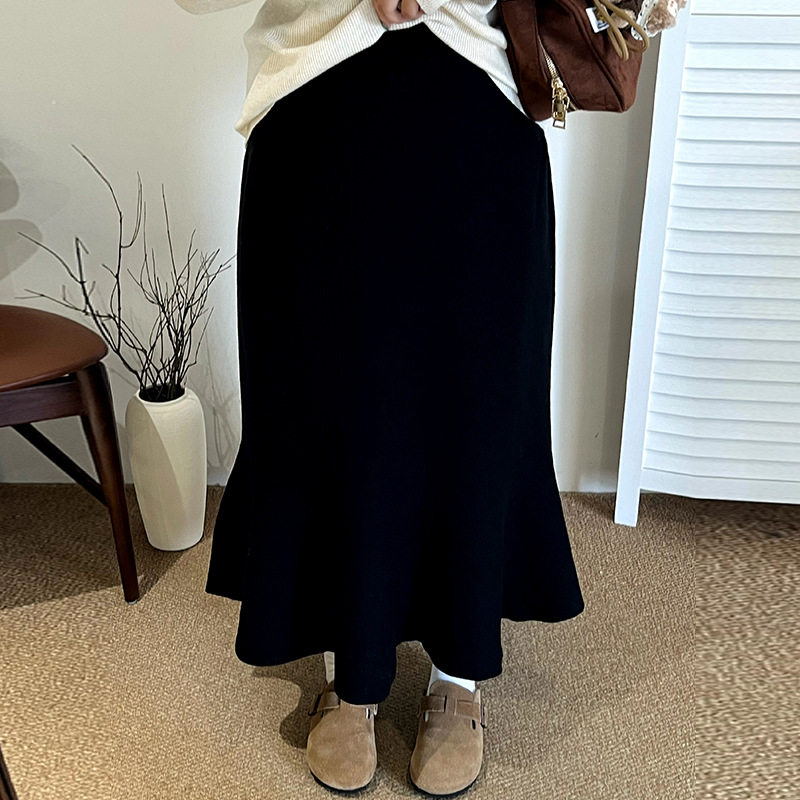 乃粒22018大码百搭直筒半身裙25冬款胖mm显瘦鱼尾裙中长款针织裙