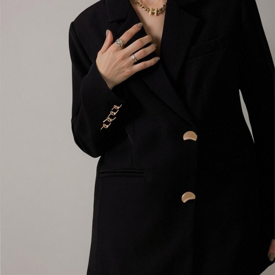 黑色西装外套女2024新款韩系气质名媛高级感炸街休闲宽松西服上衣