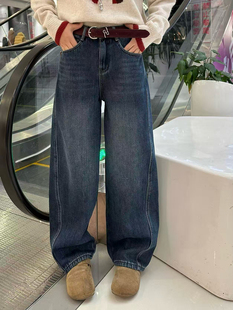 深蓝色直筒慵懒风显瘦休闲宽松 加厚绒弯刀裤 欧货牛仔裤 女2025冬季