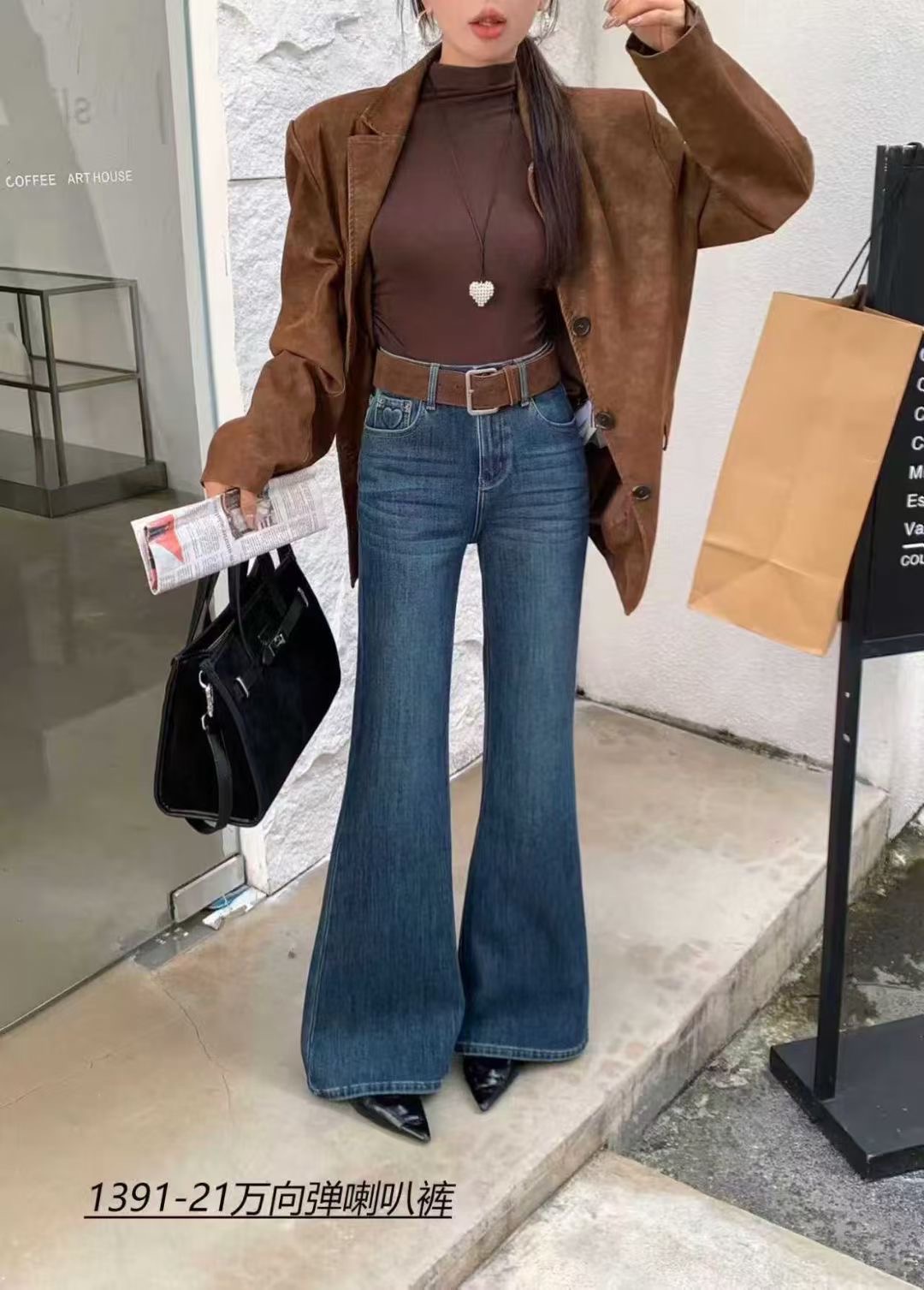 欧货牛仔裤女2025冬季加绒深蓝色喇叭裤高腰弹力显瘦修身时尚保暖
