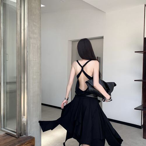 显瘦吊带背心镂空外穿美背上衣