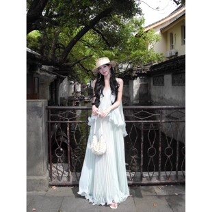 海边穿搭度假风薄纱背心吊带连衣裙女初夏独特漂亮小裙子