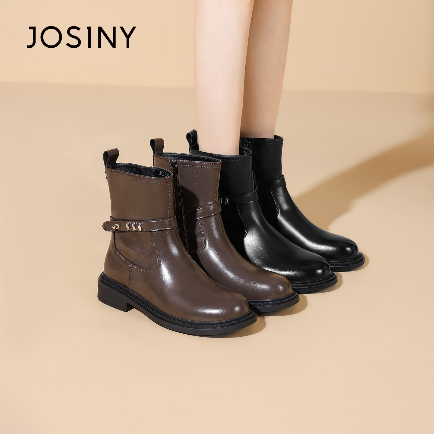 卓诗尼英伦风皮带扣短靴