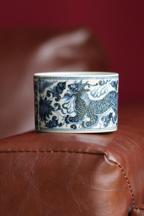 景德镇搏泥幻化甪端纹中号直口杯