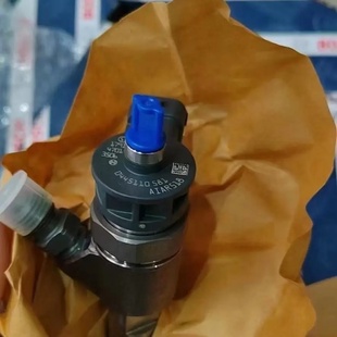 0445110582喷油器0445110581喷油嘴33800 2F600适用现代起亚D4HA