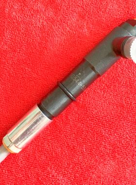 1G544-53003喷油器适山河智能90小挖久保田888 988收割机V3800DI