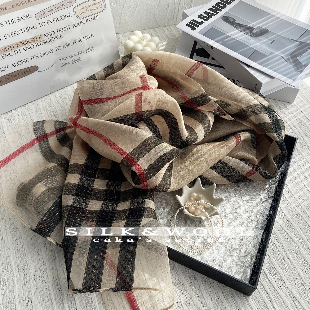 格子围巾女春秋冬季真丝羊毛丝巾高级感百搭韩版轻薄长款纱巾披肩