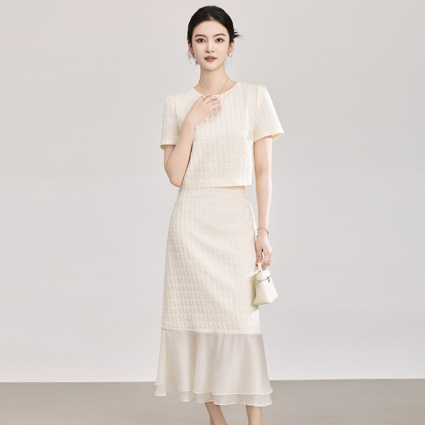 立体泡泡格肌理感短上衣+时尚半裙拼欧根纱套装女夏新款气质优雅