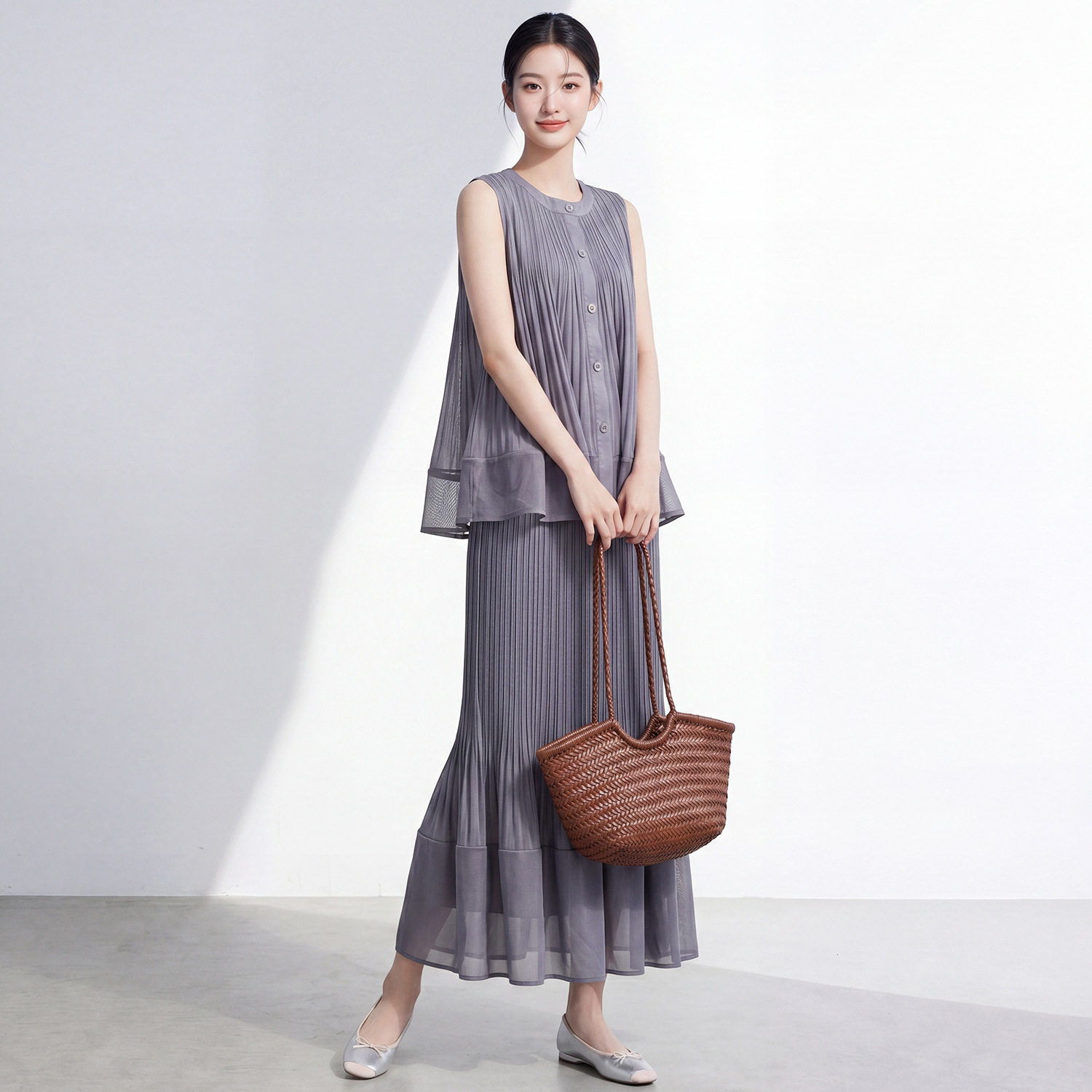 三宅初夏独特绝美小套装轻奢质感无袖T恤宽松鱼尾裙度假风两件套