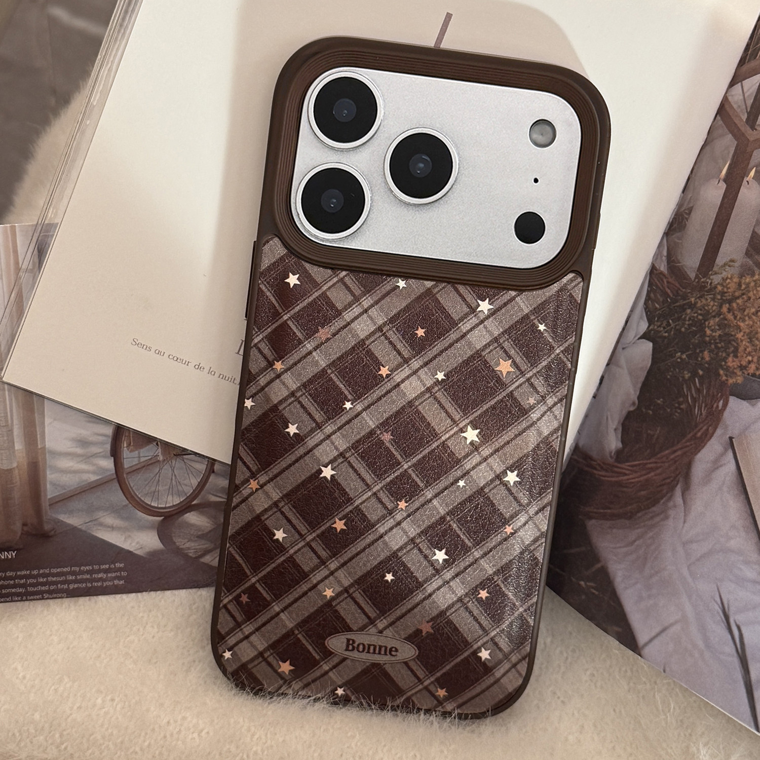 暖棕菱格星星适用苹果17promax手机壳iphone17新款15pro女款14个性甜酷皮质12小众16全包硬壳13保护套11冬日