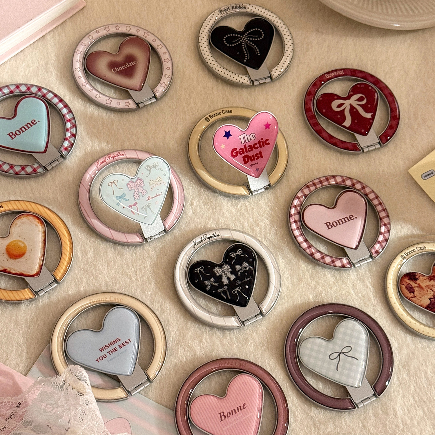 日韩风彩色磁吸支架适用MagSafe爱心支架手机强力吸附新款锌合金