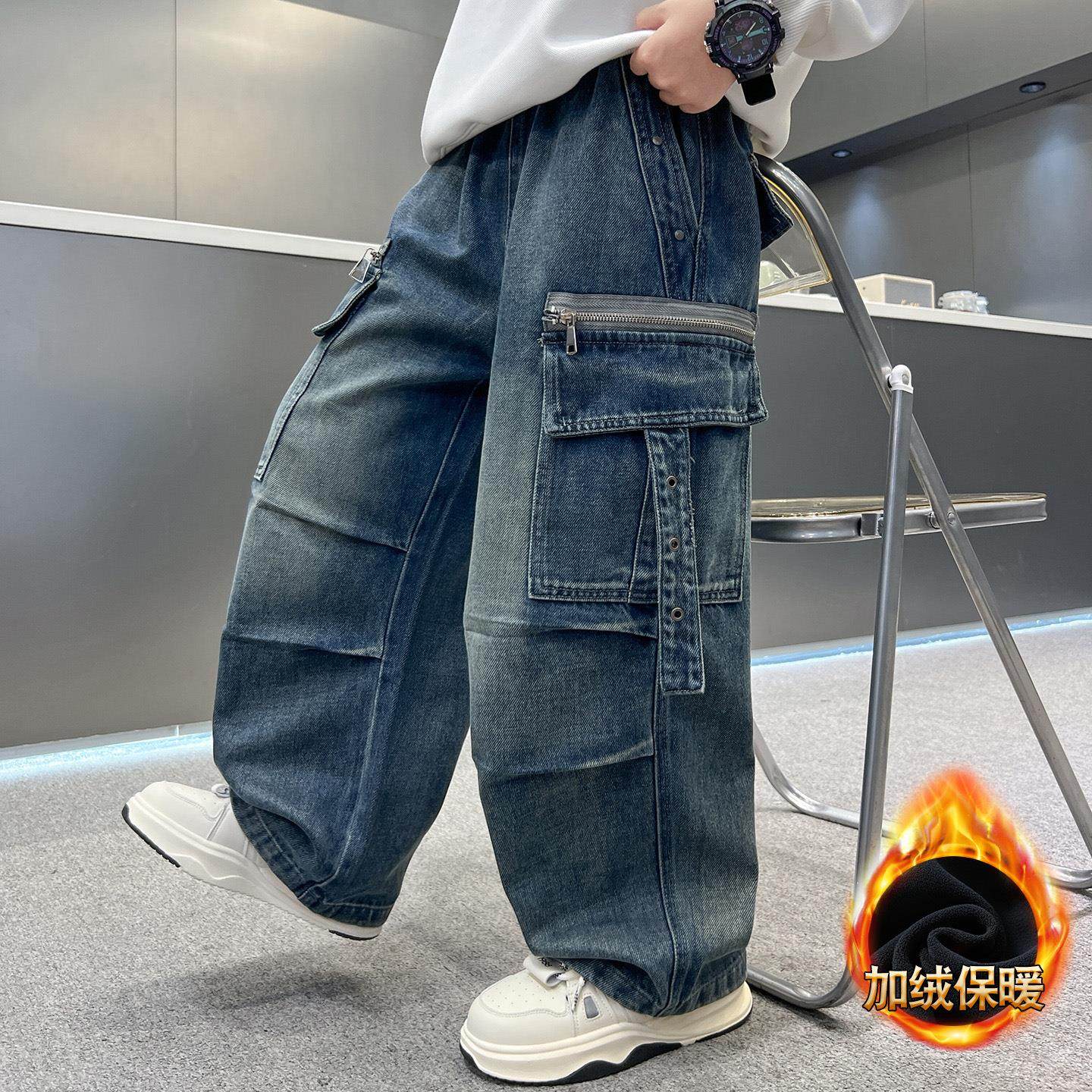 外贸酷儿牛仔裤童时髦男童秋冬款一体加潮绒韩范工装裤帅气直筒裤