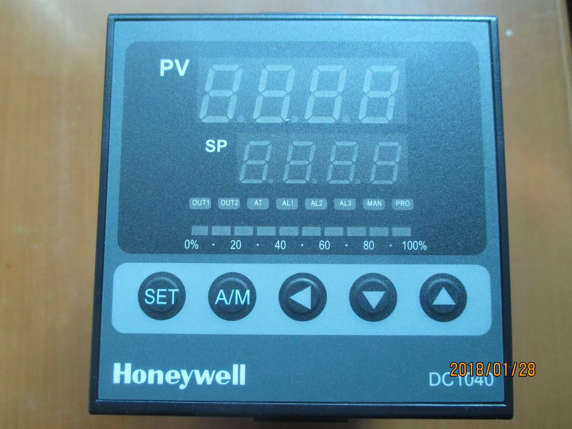 全新原装霍尼韦尔温度控制器DC1040CR-302000-E