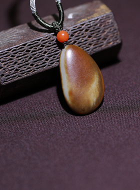 【姑苏润石堂】在售6.2克天然新疆和田玉籽料红皮沙枣青小籽原石