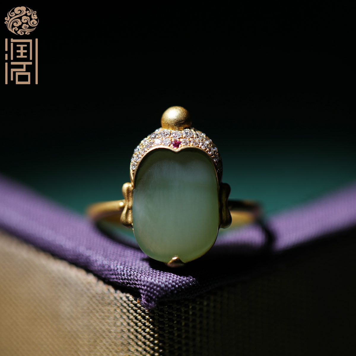 新疆和田玉籽料沙枣青镶金戒指