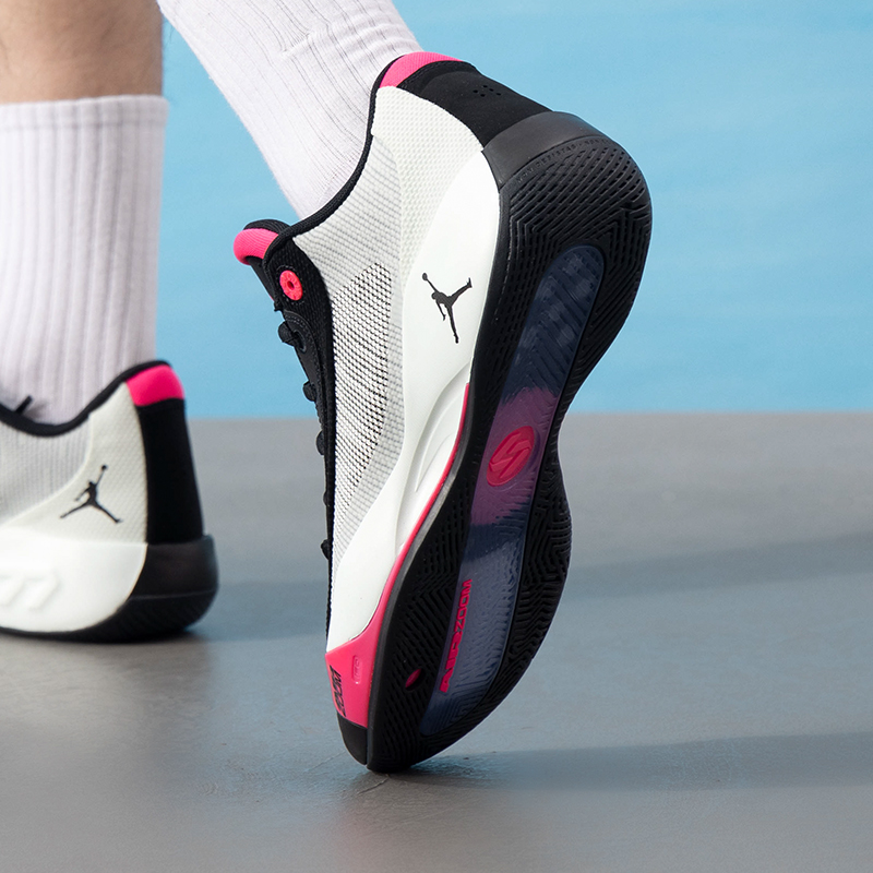 Nike耐克篮球鞋男鞋JORDAN LUKA.77 PF回弹抓地运动鞋HF0819-001