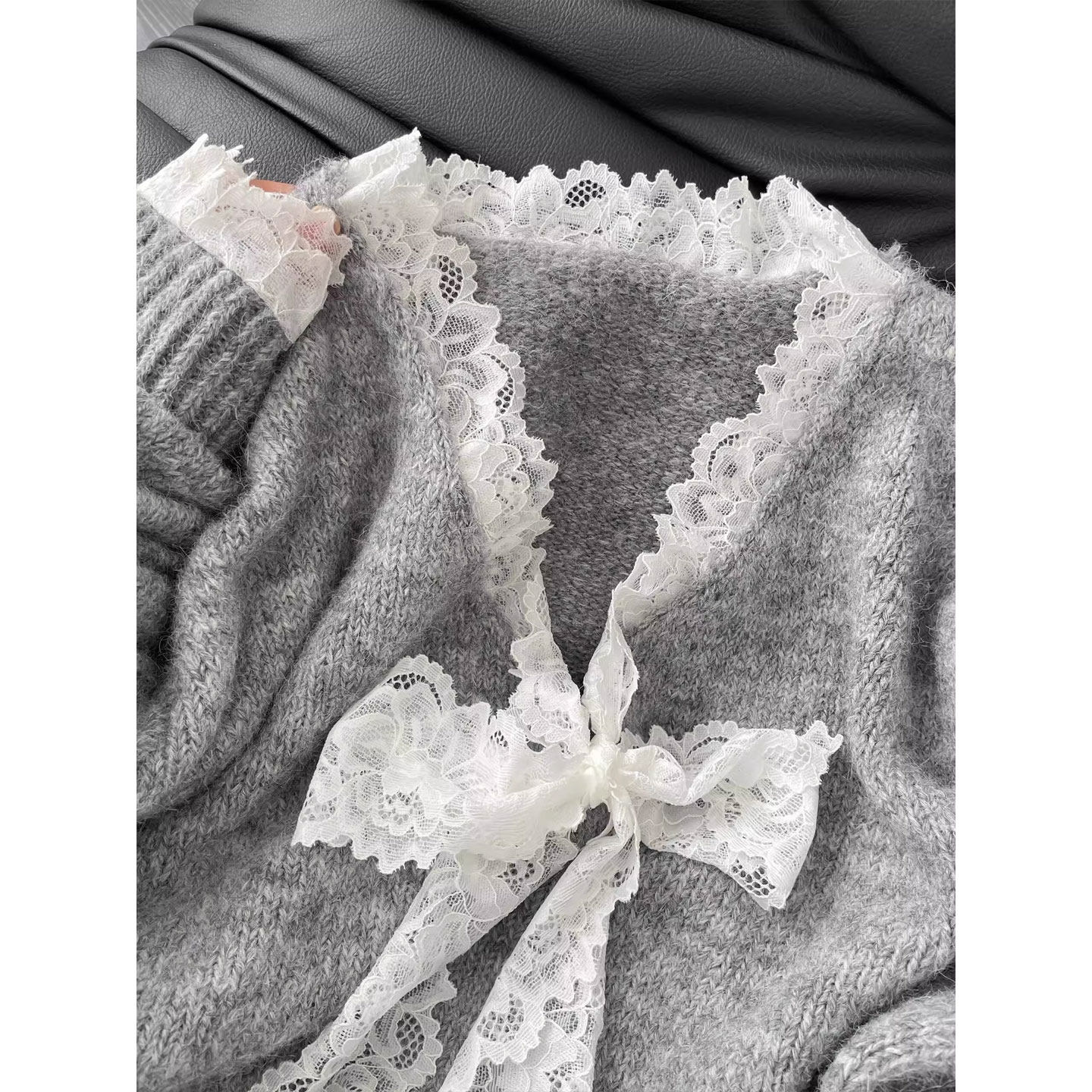 蕾丝蝴蝶结拼接宽松长袖毛衣女秋季大码胖MM慵懒风甜美针织衫上衣,女装/女士精品,毛针织衫,淘宝优惠券,粉丝福利购,淘宝优惠卷