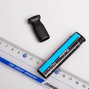 战术握把配件20mm导轨垂直三角握把金属前握把骑士RVG斜握1/7微缩