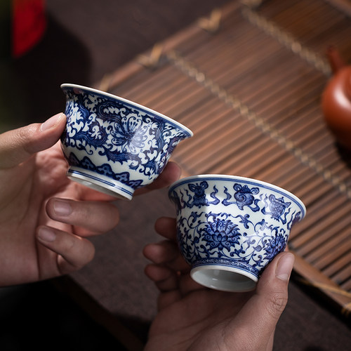 钟家窑柴窑青花压手杯景德镇手绘缠枝八宝功夫茶品茗杯主人杯单杯