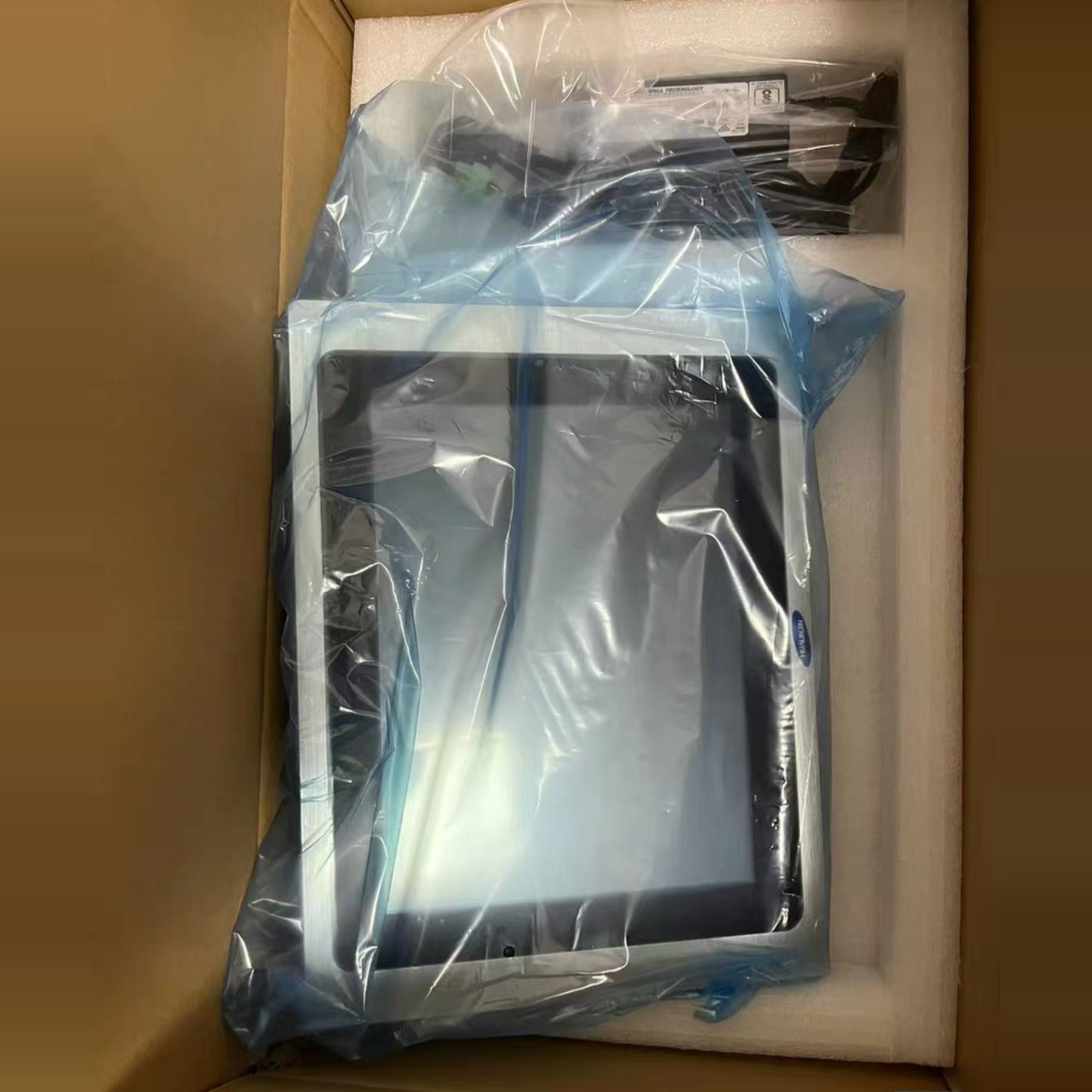 工业12寸电脑4G+128G+WIFI+触摸+64位系统 全新