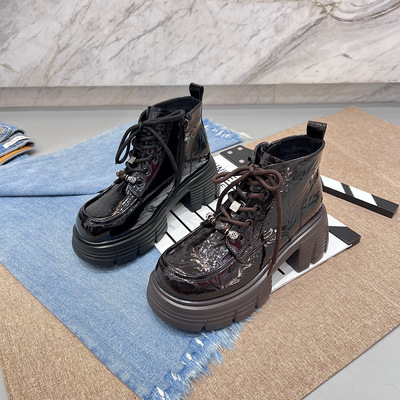 小个子增高厚底马丁靴女2025新款秋冬加绒系带轻便英伦风爆款短靴