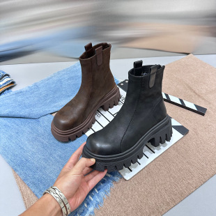 2025秋冬季 英伦风厚底增高马丁靴女后拉链显瘦酷酷短筒靴子潮 新款