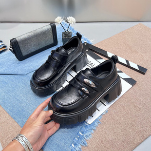 欧货2025秋冬季新款厚底乐福鞋女增高松糕单鞋黑色英伦风小皮鞋潮
