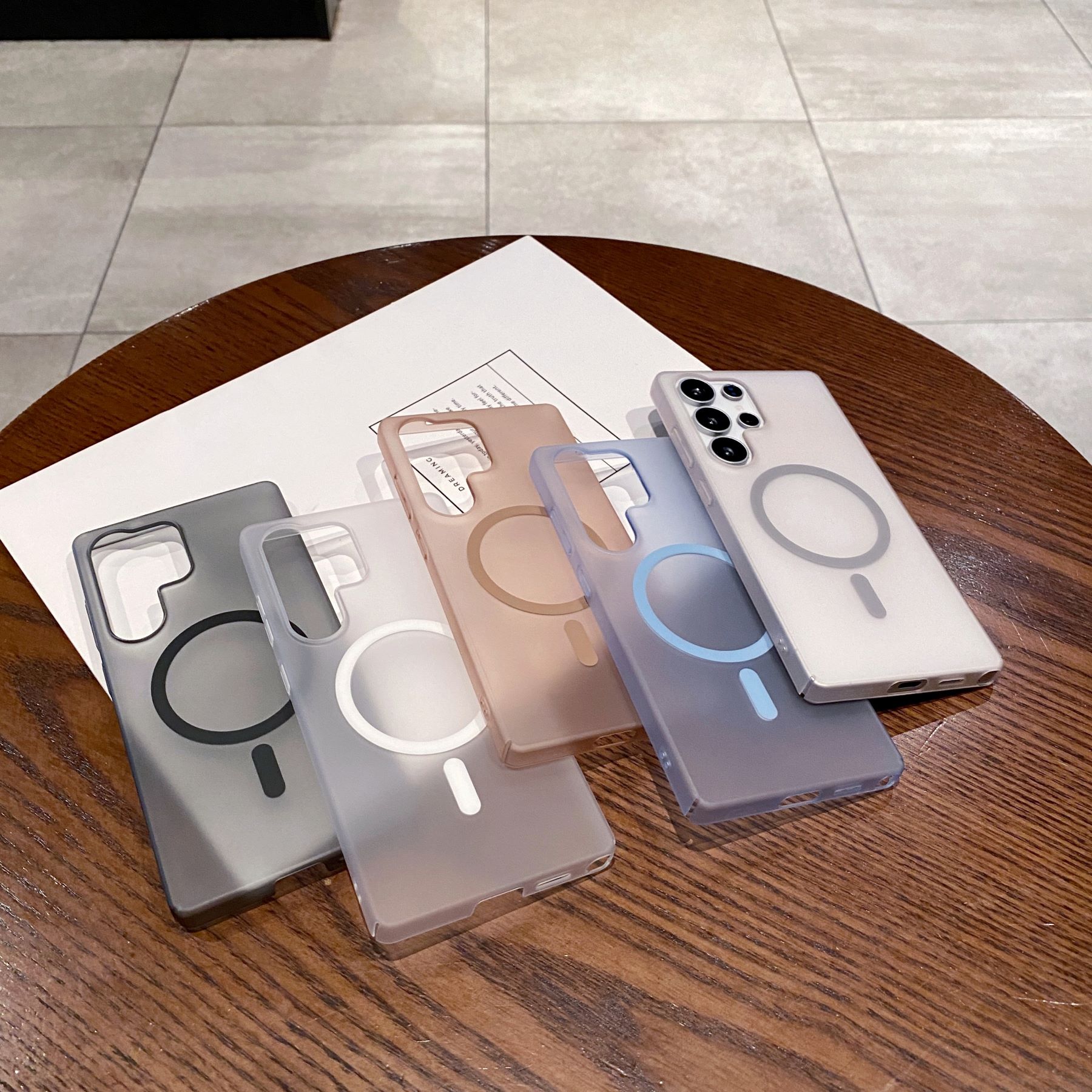 适用 S25ultra冰雾PC磁吸雾面S24plus全包防摔S23+高级感S22 S21FE透色Galaxy S25磨砂S25edge保护套