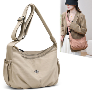 女士轻便百搭单肩包大容量纯色简约收纳日常户外出行旅行斜挎包