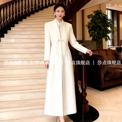 米白色呢子大衣女中长款