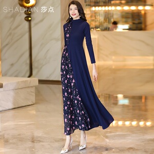 碎花拼接连衣裙2026春秋新款蓝色过膝长裙优雅时尚遮肉显瘦大摆裙