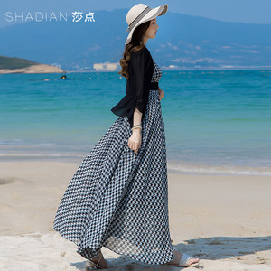 千鸟格吊带连衣裙女2026新款夏季两件套长款雪纺大摆裙长裙沙滩裙