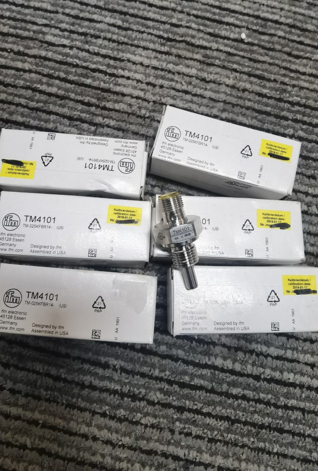 包邮全新IFM TM4101 TM5101 TM4411 TM4811温度传感器现货
