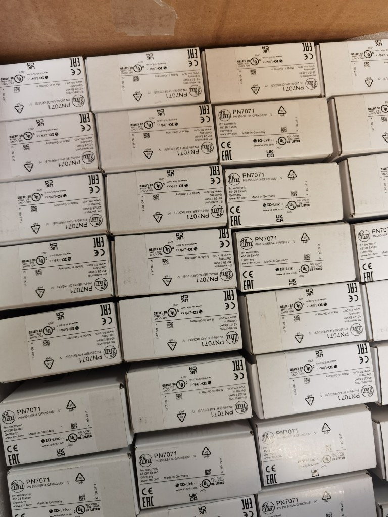 包邮IFM PN7071传感器全新原装现货实拍