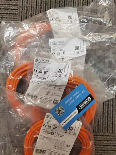 假一罚十 IFM  EVT010 EVT022 EVT023 EVT024 连接电缆  现货