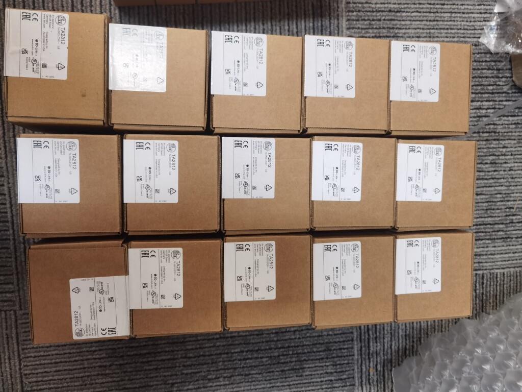 假一罚十IFM TA2812 LMT100 LMT102传感器现货实拍 - 实物图