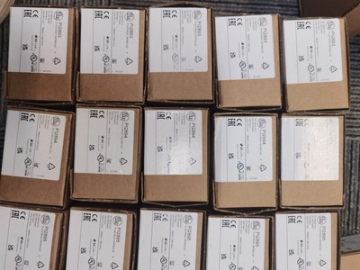 包邮 IFM  PI2895 PI2896 PI2899传感器现货实价只有30支