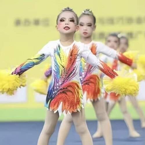 啦啦操服小学生艺术健美操演出服