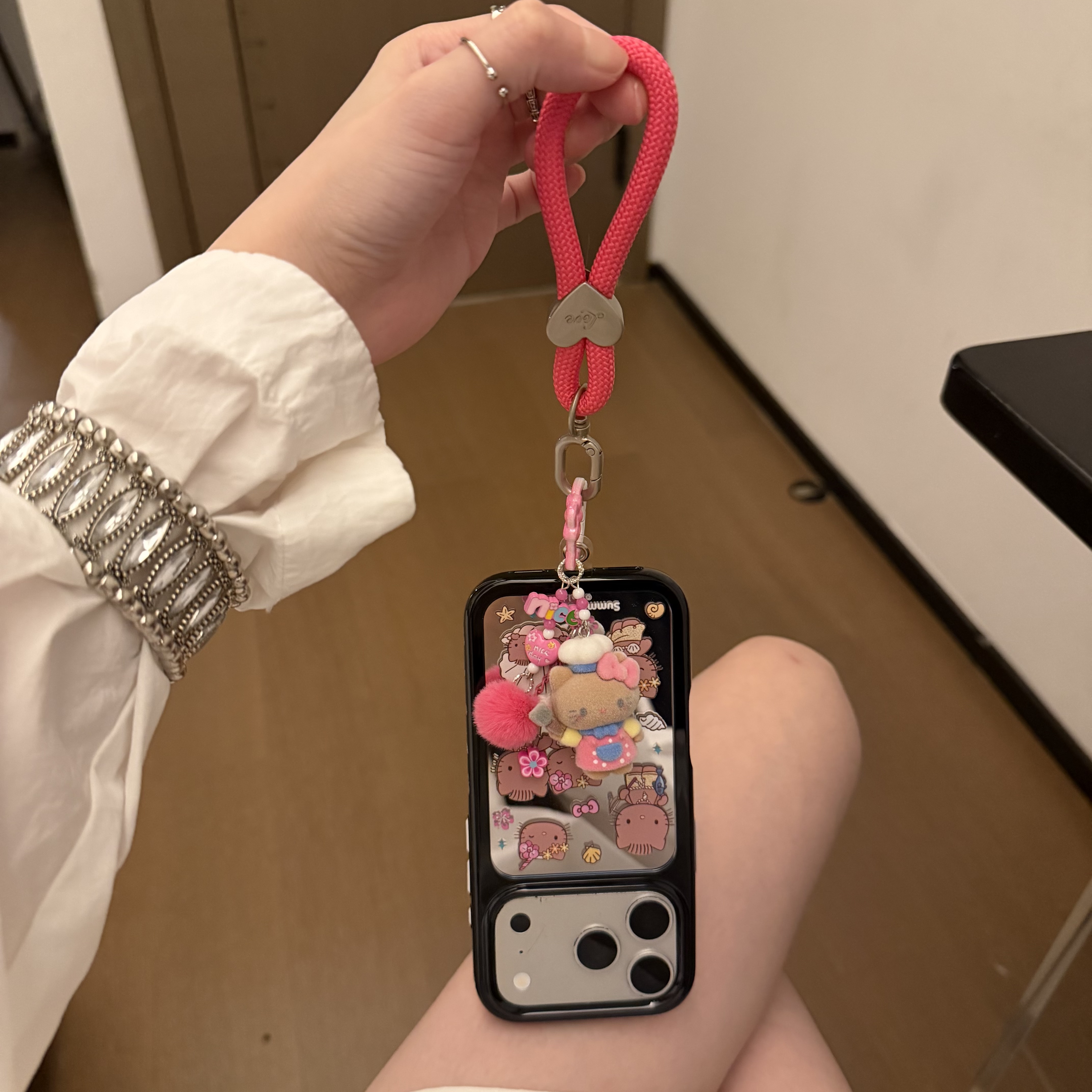 韩系ins原创镜面夏威夷可爱猫咪爱心手提适用苹果15Promax手机壳16女16pro苹果17promax韩15苹果17Pro