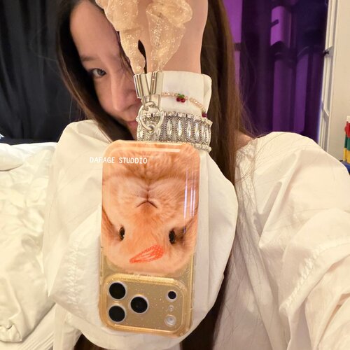 闪粉兔子温柔腕带适用18romax手机壳16女16pro 17promax韩15女17Pro小众15Pro